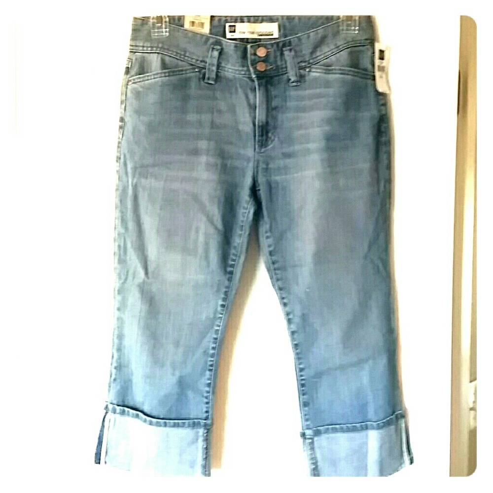 Gap cropped jeans